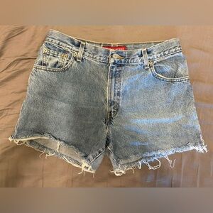 Levi’s Frayed Edge High Waist Denim Shorts Women’s Size 30 Vintage Denim